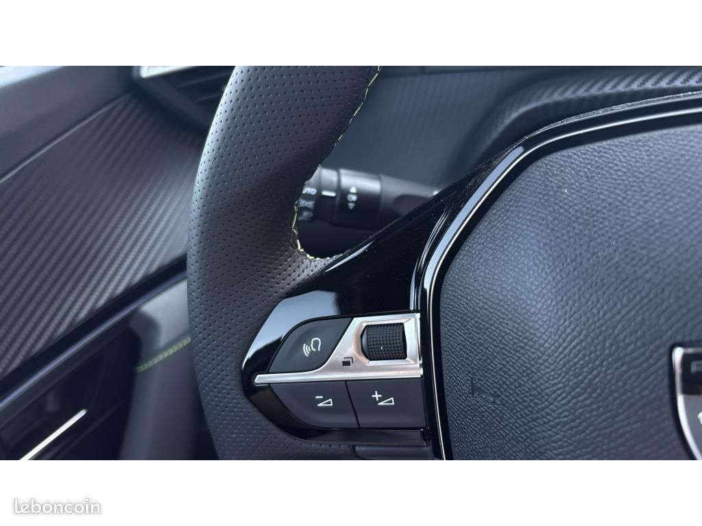 PEUGEOT 2008 1.2 Hybrid 145 DCS6 GT +PK DRIVE+CAMERA 360+NAVIGATION (image 16)