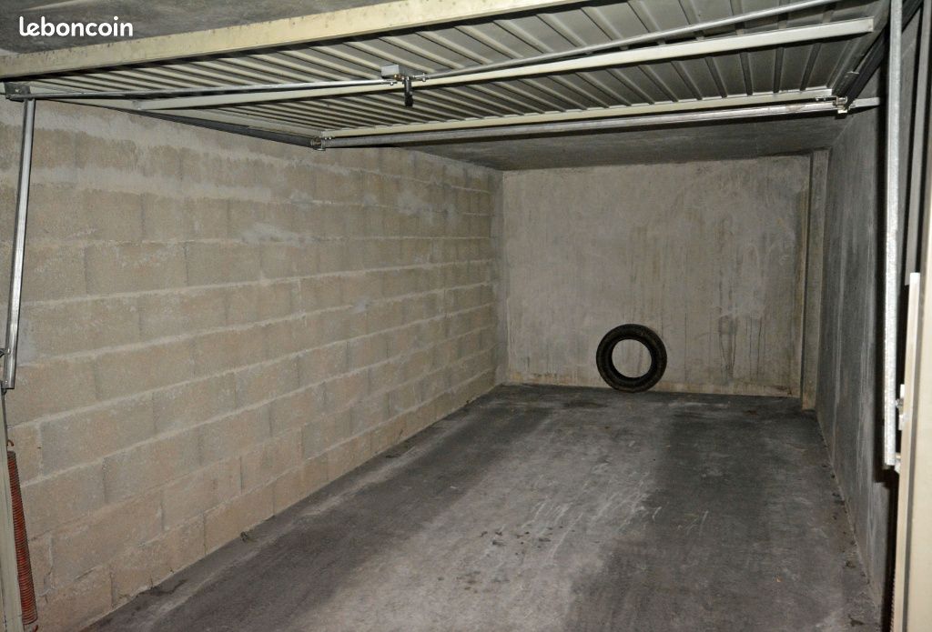 Parking 13 m² · à Lyon · 13 m² · 87 €/mois