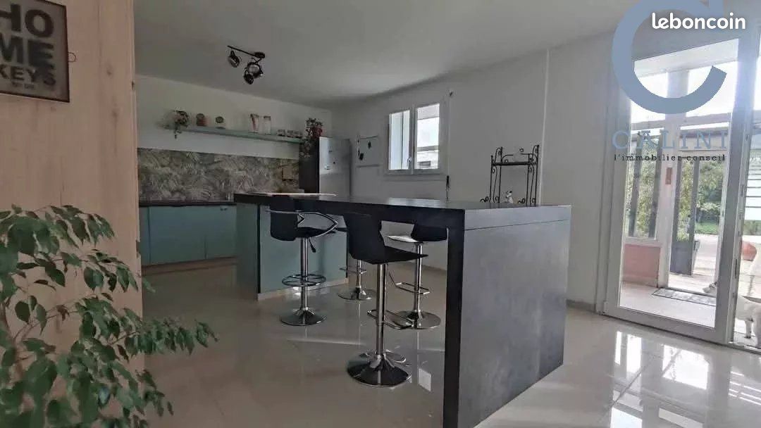 Maison 3 pièces 99 m² · à Saint-Chaptes · 99 m² · 200 000 €
