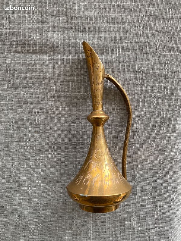 Aiguiere / mini pichet vintage en laiton (image 1)