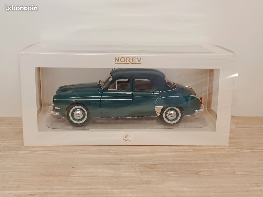 Renault Frégate, une voiture de collection proposée par Mario H