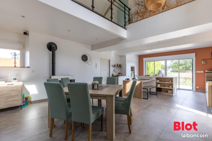 Maison 4 pièces 157 m² · à Piré-Chancé · 157 m² · 420 000 €
