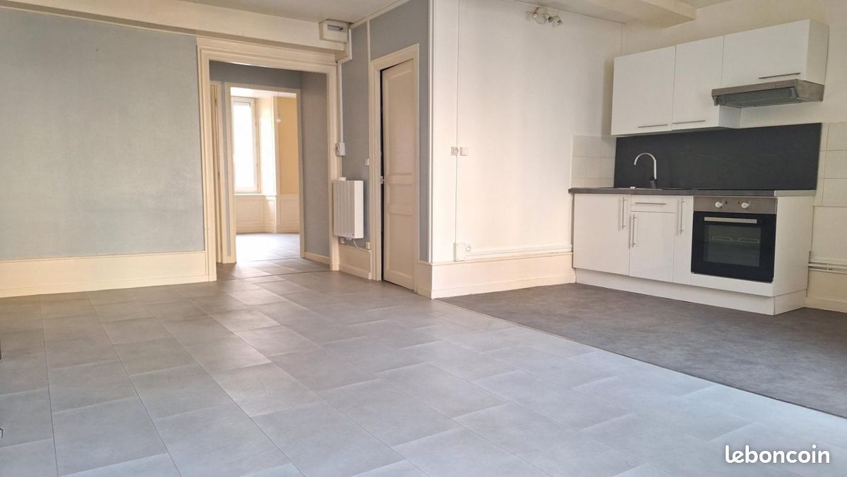 Appartement 3 pièces 55 m² · aux Martres-de-Veyre · 55 m² · 495 €/mois