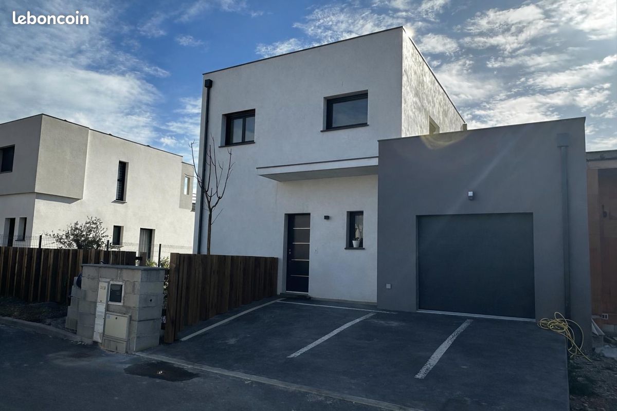 Maison 4 pièces 100 m² · à Villeneuve-la-Rivière · 100 m² · 320 000 €