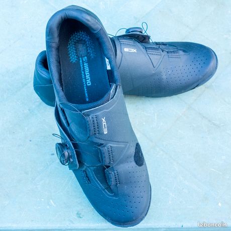 Chaussures De Vélo Peloton Taille EU 42 - Noir, Unisexe, Occasion Excellent état