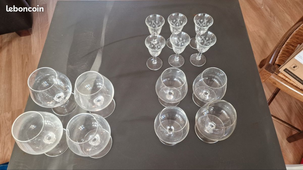 Lot 1 - Service dégustation liqueur et cognac (image 1)