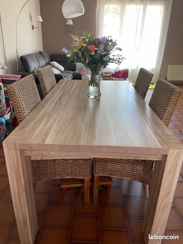 Table de salle à manger (image 3)