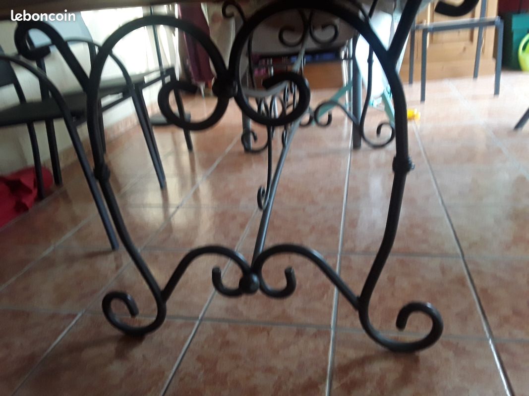 Table de salle à manger (image 2)
