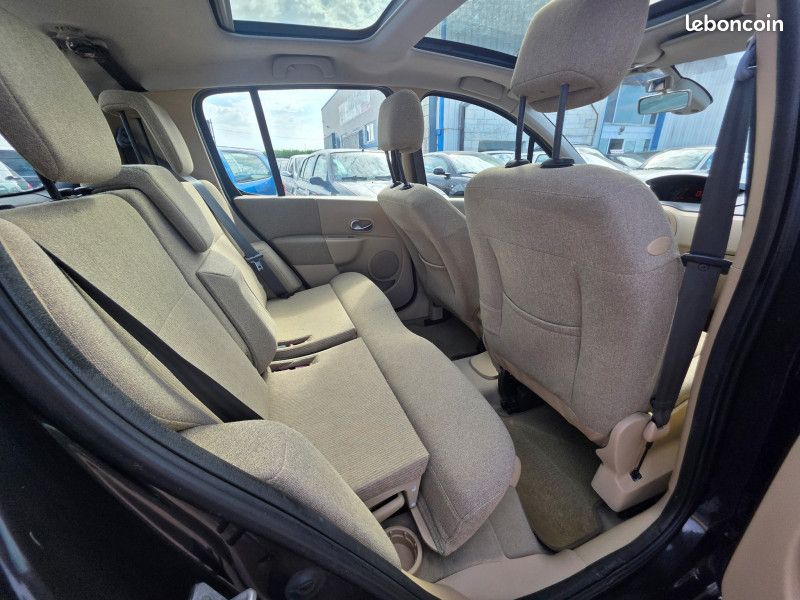 Renault MODUS 1.2 16V 75CH PACK AUTHENTIQUE (image 11)