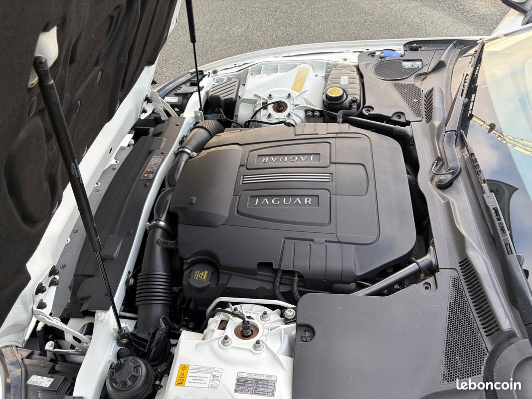 Jaguar XK Cabriolet 5.0 V8 Phase 2 Facelift (image 8)
