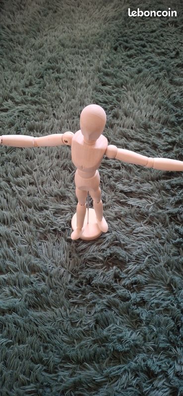 GRAND MANNEQUIN ARTICULÉ d’artiste ou d’atelier, en sapin, milieu XXeme