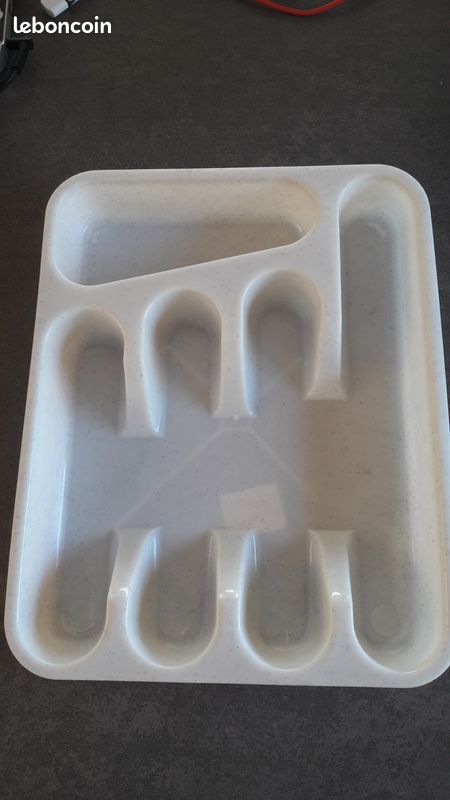 Range couverts plastique (image 1)