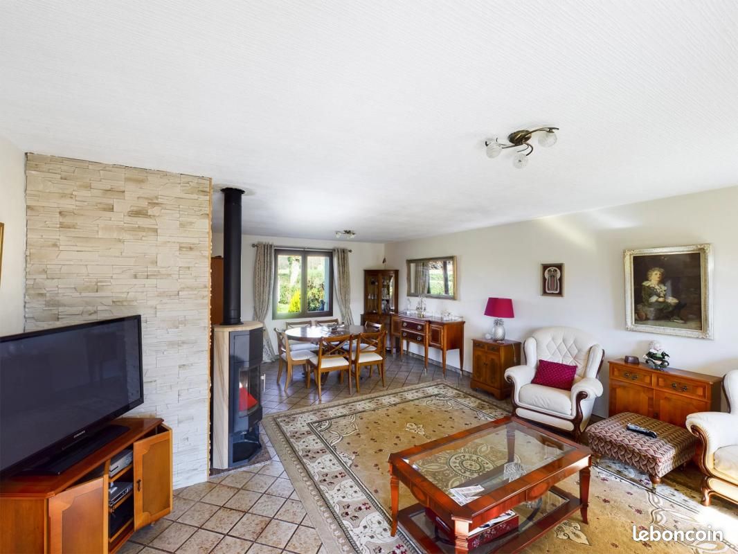 Maison 154 m² Confolens - Confolens 16500 (image principale 2)