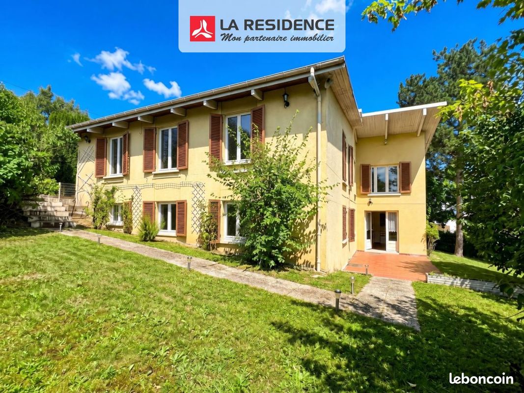 Maison 8 pièces 230 m² · à Andrésy · 230 m² · 650 000 €