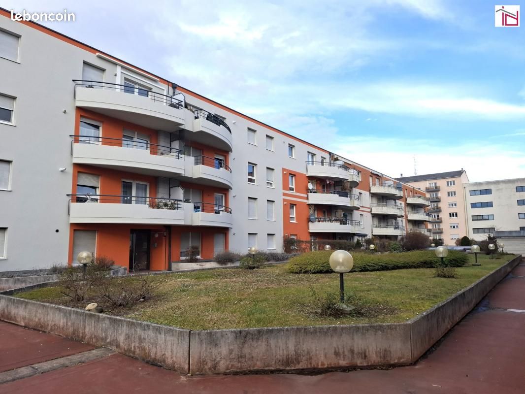 Appartement 5 pièces 86 m² · à Saint-Louis · 86 m² · 252 000 €