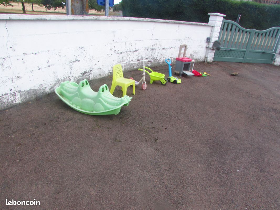 Lot de jeux enfant exterieur (image 1)