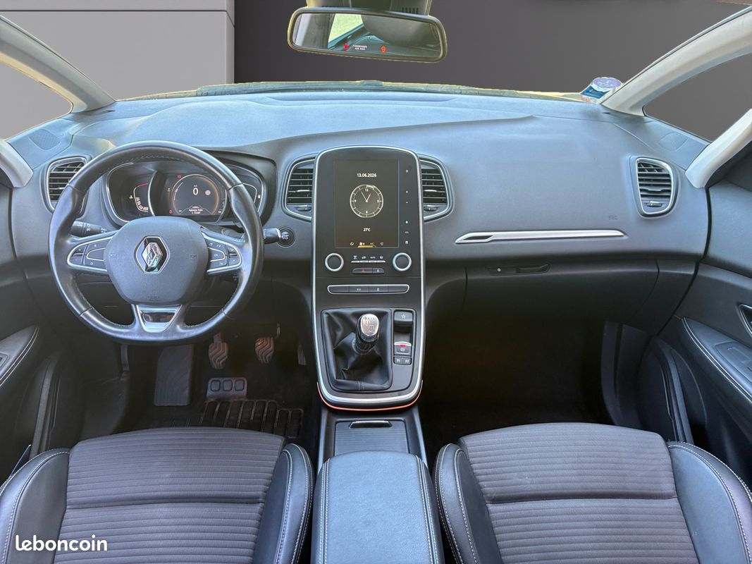 RENAULT GRAND SCENIC IV GRAND 1.2 TCE 130 INTENS 132Ch Toit panoramique Régulateur de vitesse Garantie 12 mois (image 2)