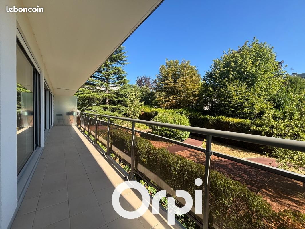 Appartement 4 pièces 106 m² · à Meudon · 106 m² · 2 500 €/mois