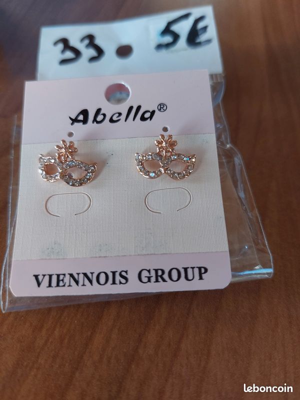Boucles d'oreilles (image 1)