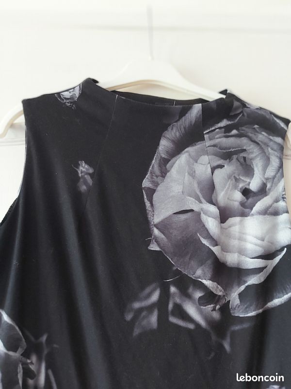 Robe T.42 (image 2)