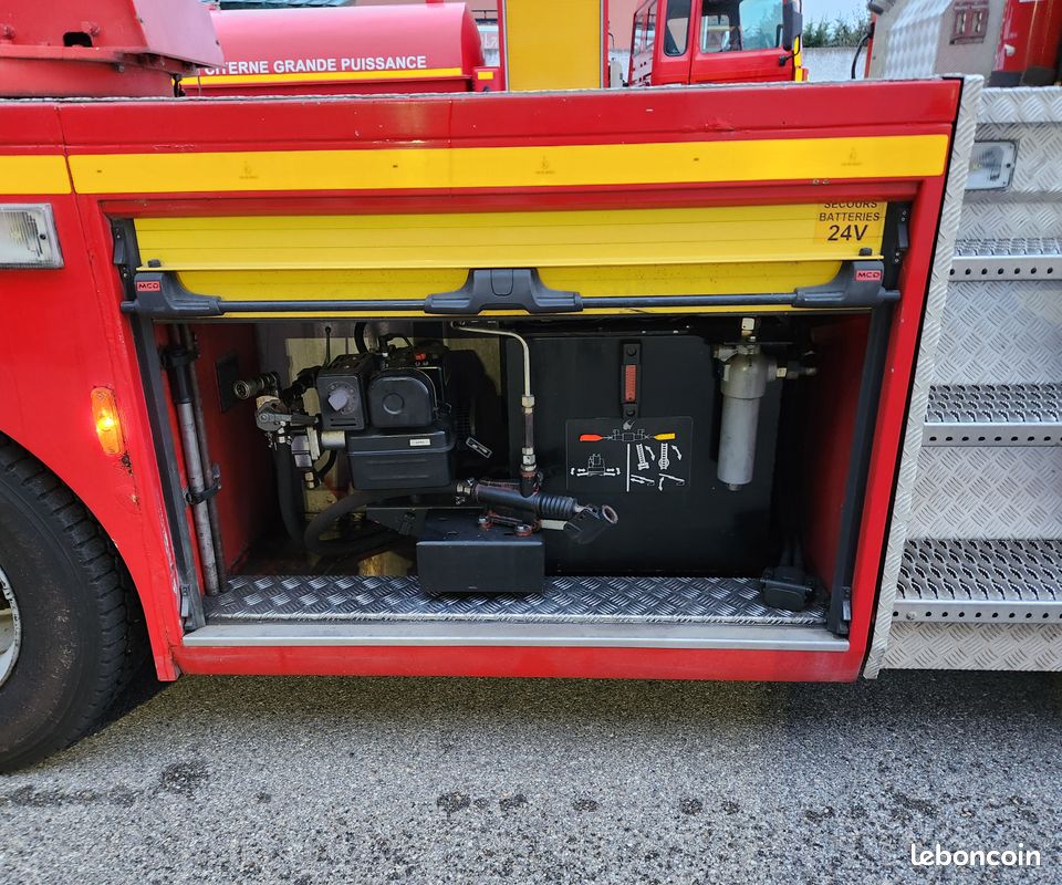 Iveco eps 30m pompier (image 10)