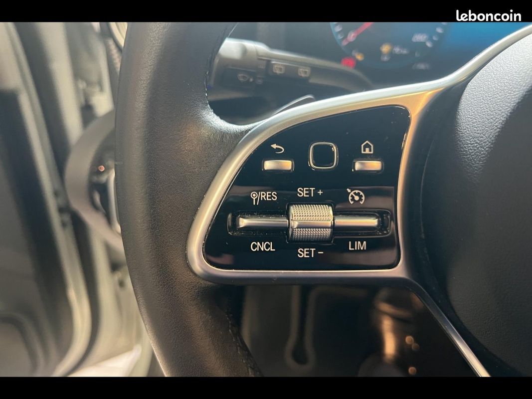 Mercedes-benz Classe A 180 136ch Progressive Line 7G-DCT (image 20)