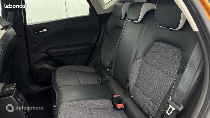 Renault Captur 1.6 E-Tech hybride 145ch Intens -21 (image 13)