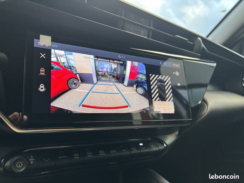 Alfa Romeo Junior 1.2 Ibrida 145 ch eDCT6 Speciale (image 15)