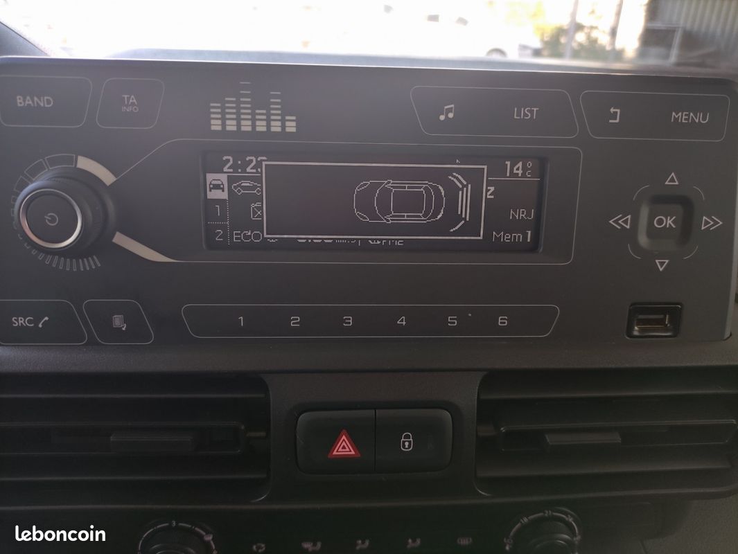 Peugeot Partner (3) BLUEHDI 100 LONG Cabine App (image 11)