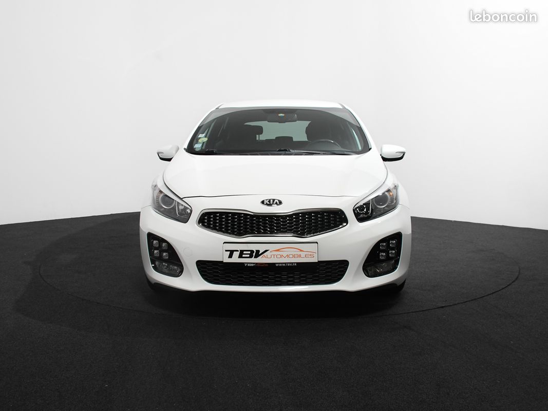 Kia Ceed 1.6 CRDI 136 BVA TYPE GT LINE KEYLESS CAMERA SIEGES ELEC A MEMOIRE FULL LED GPS JANTES 17 (image 2)