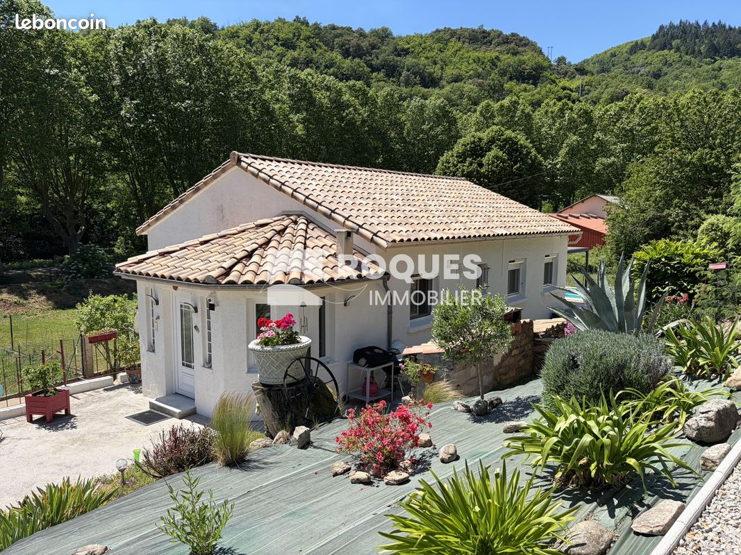 Maison 3 pièces 106 m² · à Saint-Geniès-de-Varensal · 106 m² · 272 000 €