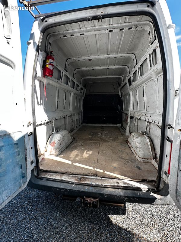 Utilitaire ford (image 7)