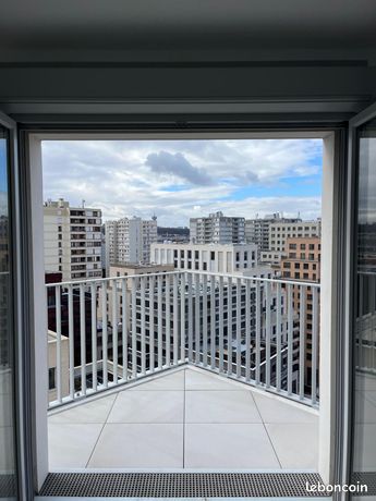https://img.leboncoin.fr/api/v1/lbcpb1/images/95/69/6f/95696f78f460a55c64bc6f8d3030845fa54a5354.jpg?rule=ad-image