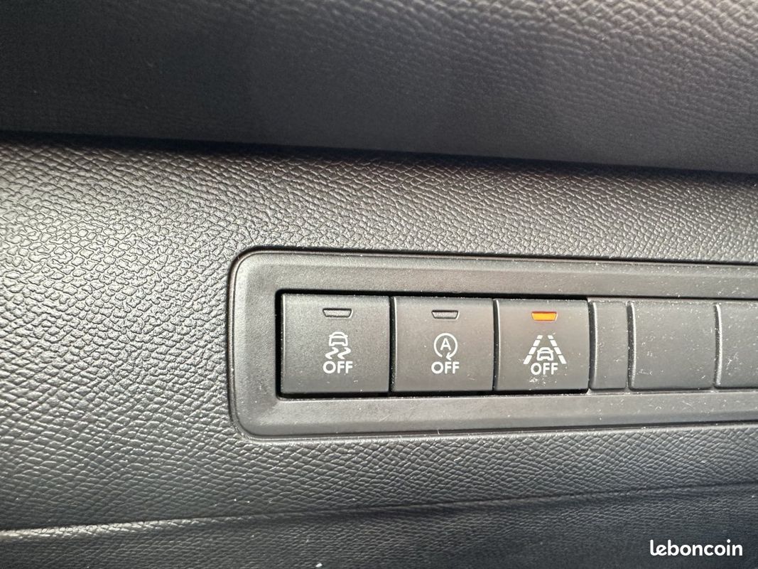 Peugeot 308 (2) 1.6 THP 270 GTi by SPORT (image 19)