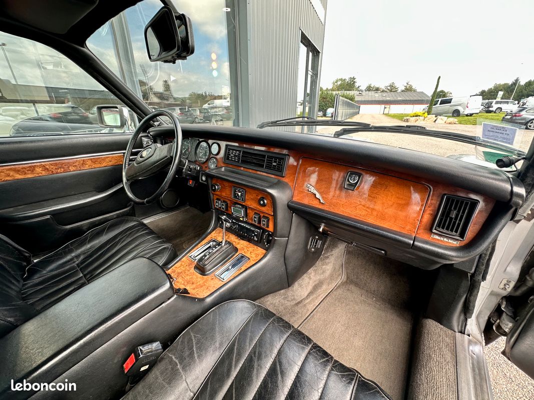 Jaguar XJ6 4,2 L 205 CV BVA (image 7)