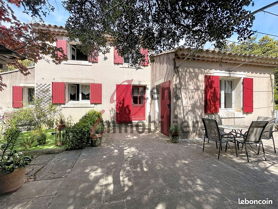 Maison 5 pièces 125 m² · à Eygalières · 125 m² · 1 260 000 €