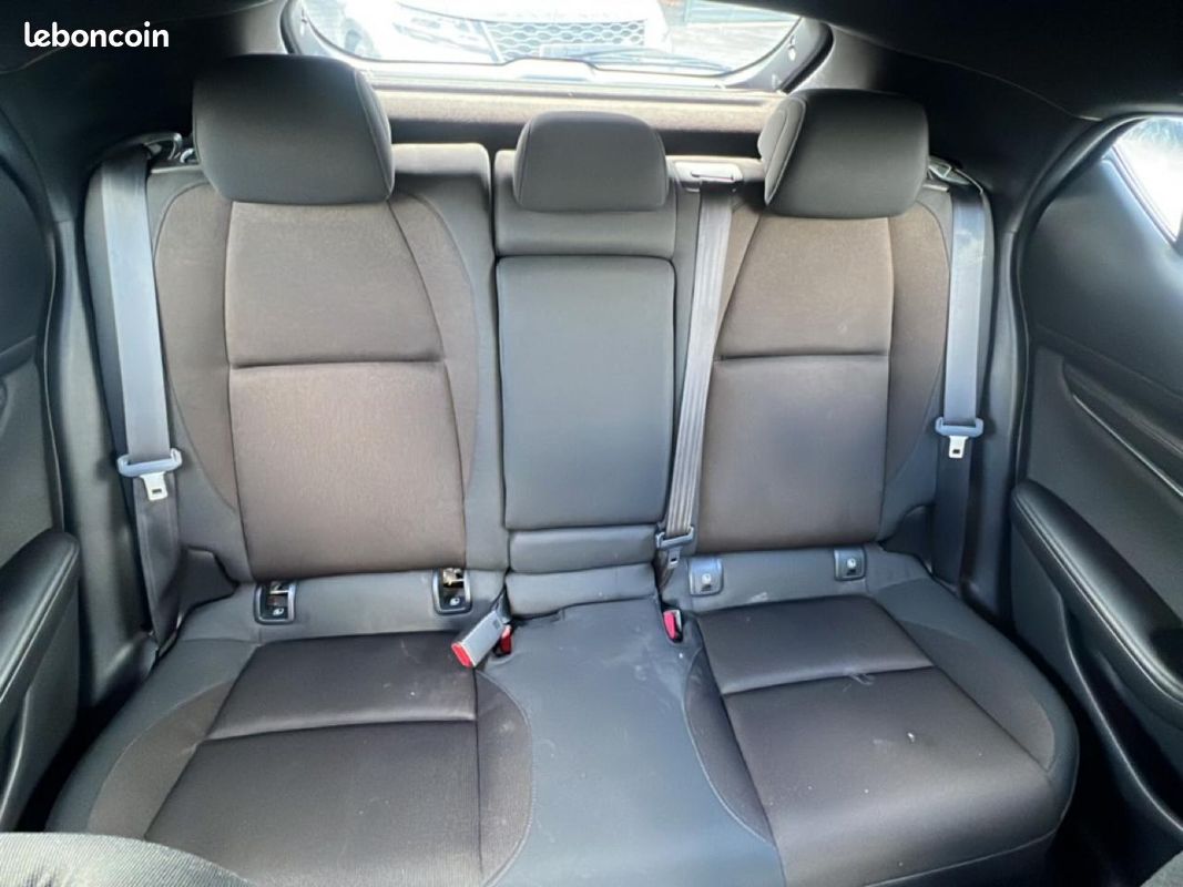 MAZDA MAZDA 3 2.0 e-skyactiv-g m-hybrid 122 business executive bva 2022 (image 12)