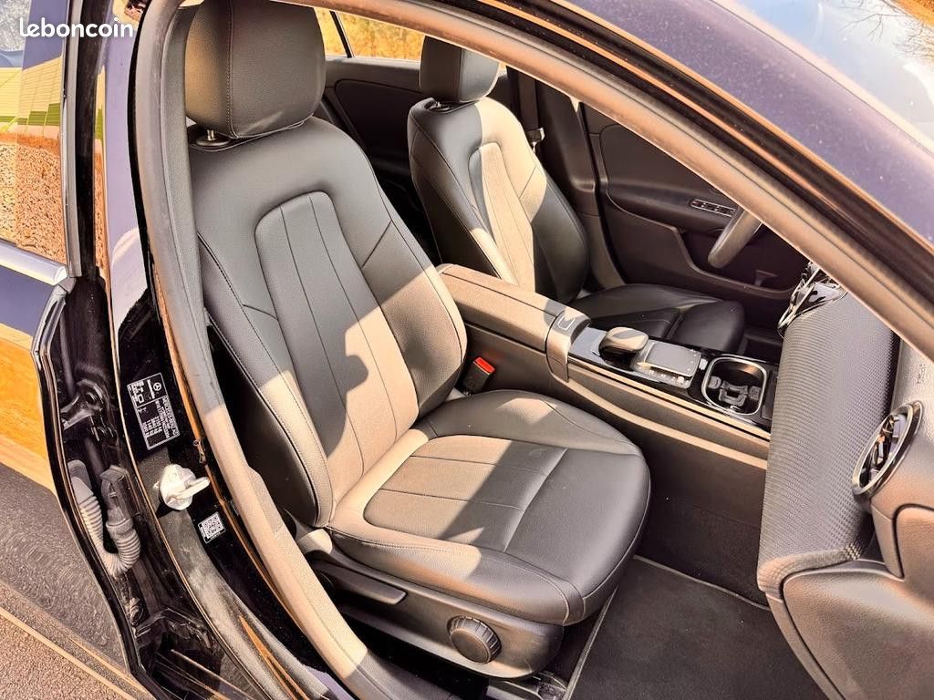 Mercedes-Benz Classe A 250 e Progressive Line 218ch 8G-DCT | Apple CarPlay • Caméra de Recul • Avertisseur de Ligne (image 8)