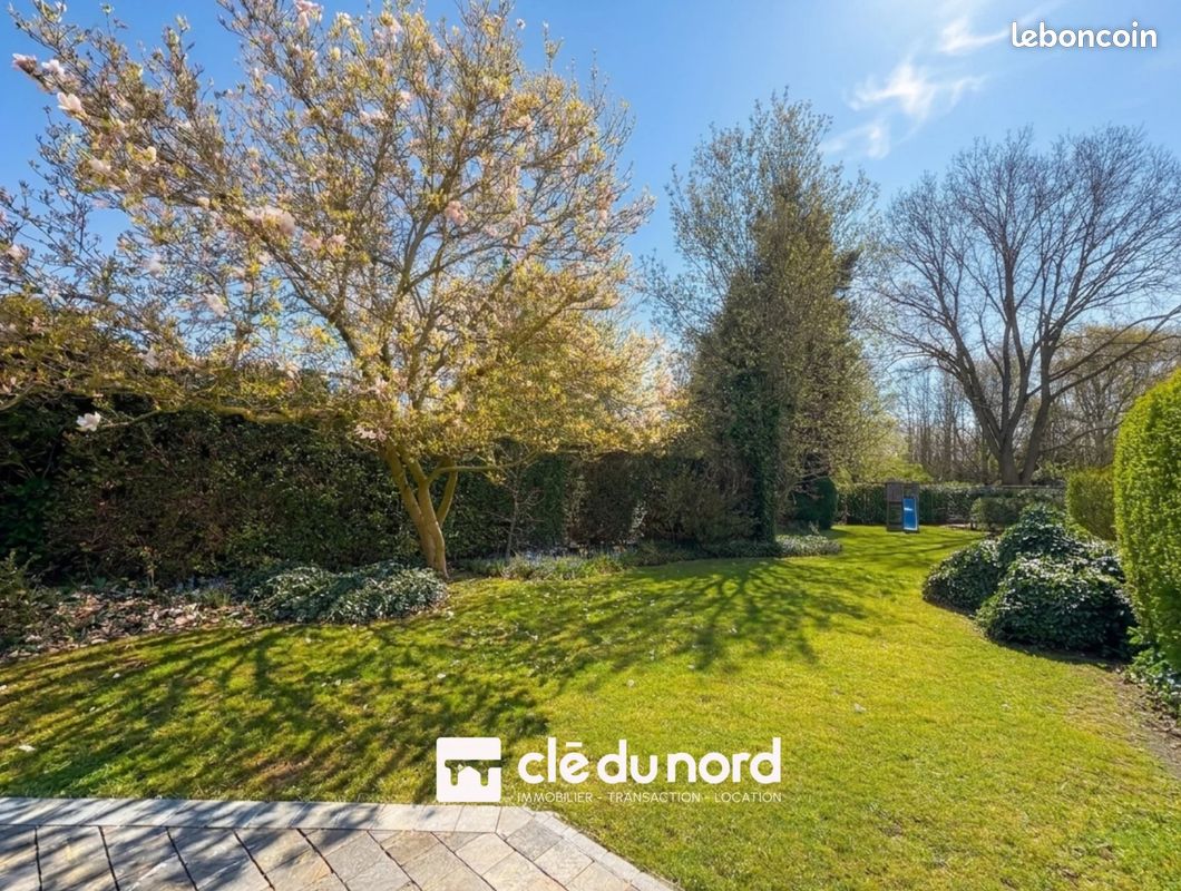 Maison 5 pièces 172 m² · à Roncq · 172 m² · 425 000 €