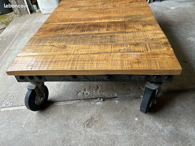 Table basse sur roulettes (image 2)
