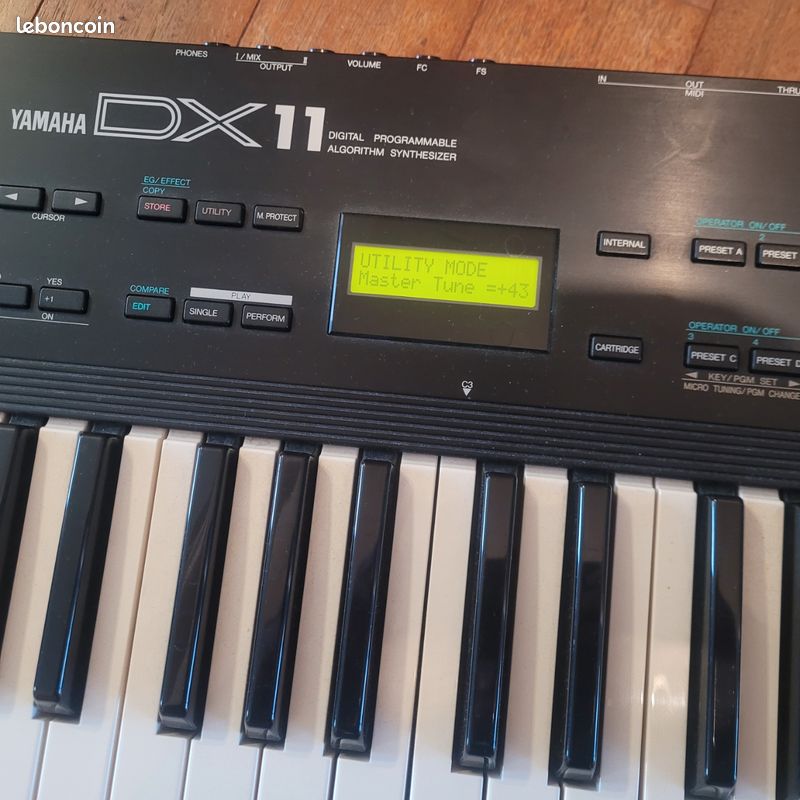 Synthétiseur DX 11 Yamaha (image 7)