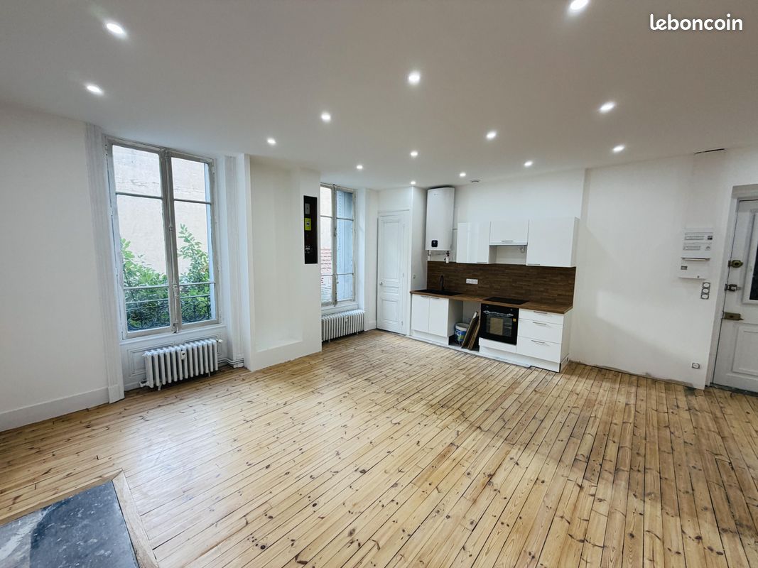 Appartement 3 pièces 79 m² · à Saint-Étienne · 79 m² · 119 000 €