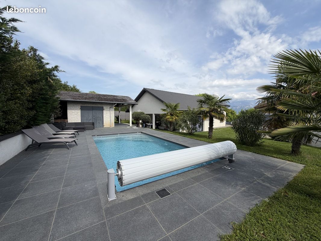 Maison 5 pièces 158 m² · à Charnècles · 158 m² · 458 000 €