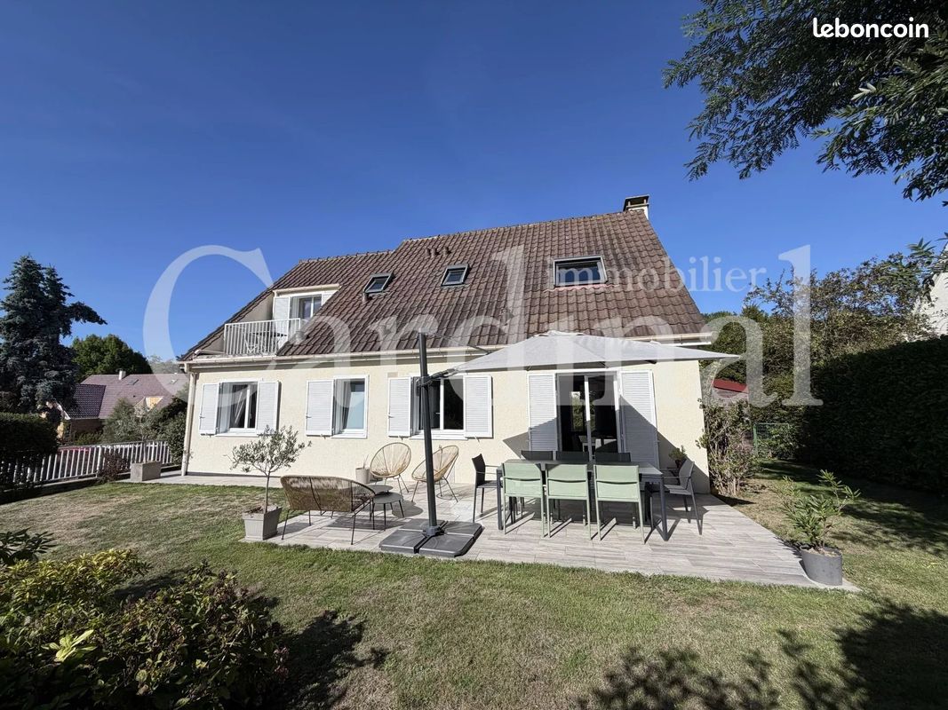 Maison 8 pièces 170 m² · à Bailly · 170 m² · 895 000 €