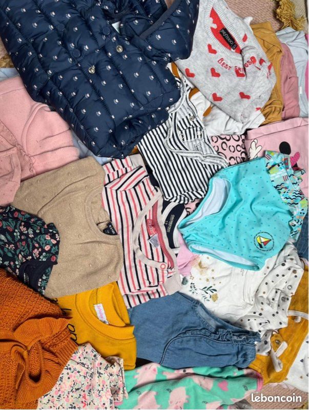 Lot vêtements fille 12 mois (image 1)