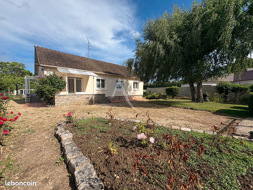 Maison 6 pièces 100 m² · à Chartrettes · 100 m² · 268 000 €