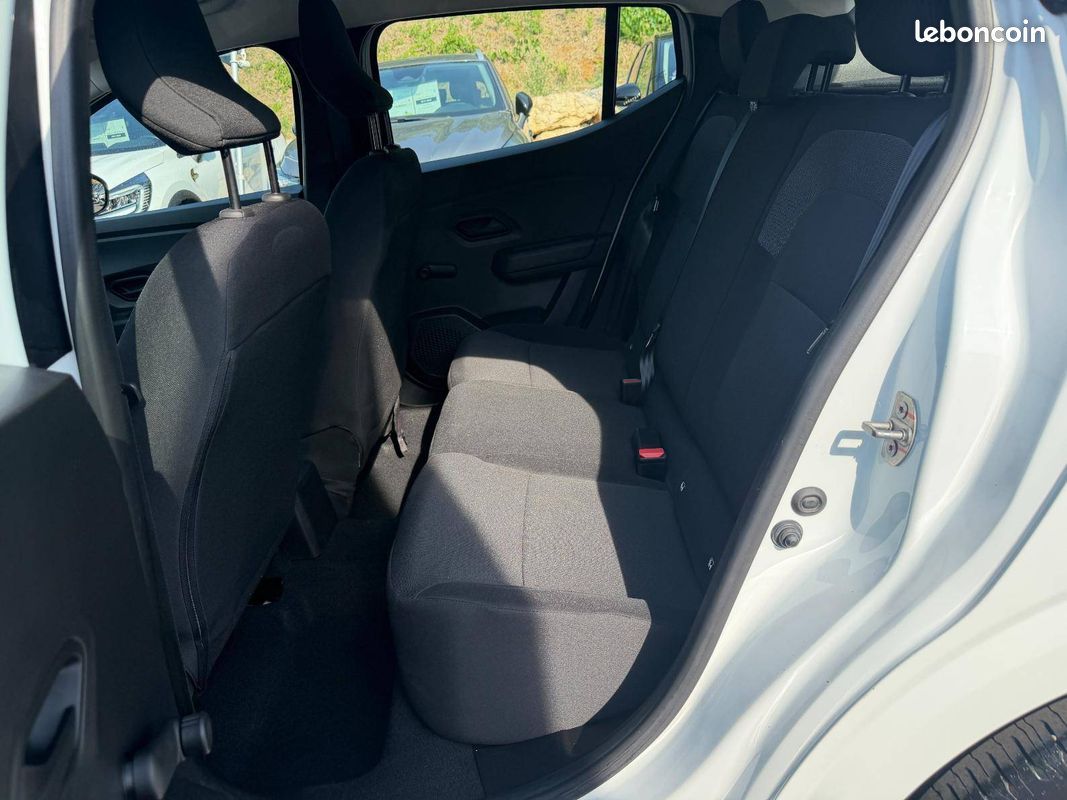 DACIA Sandero SCe 65 Essential (image 13)