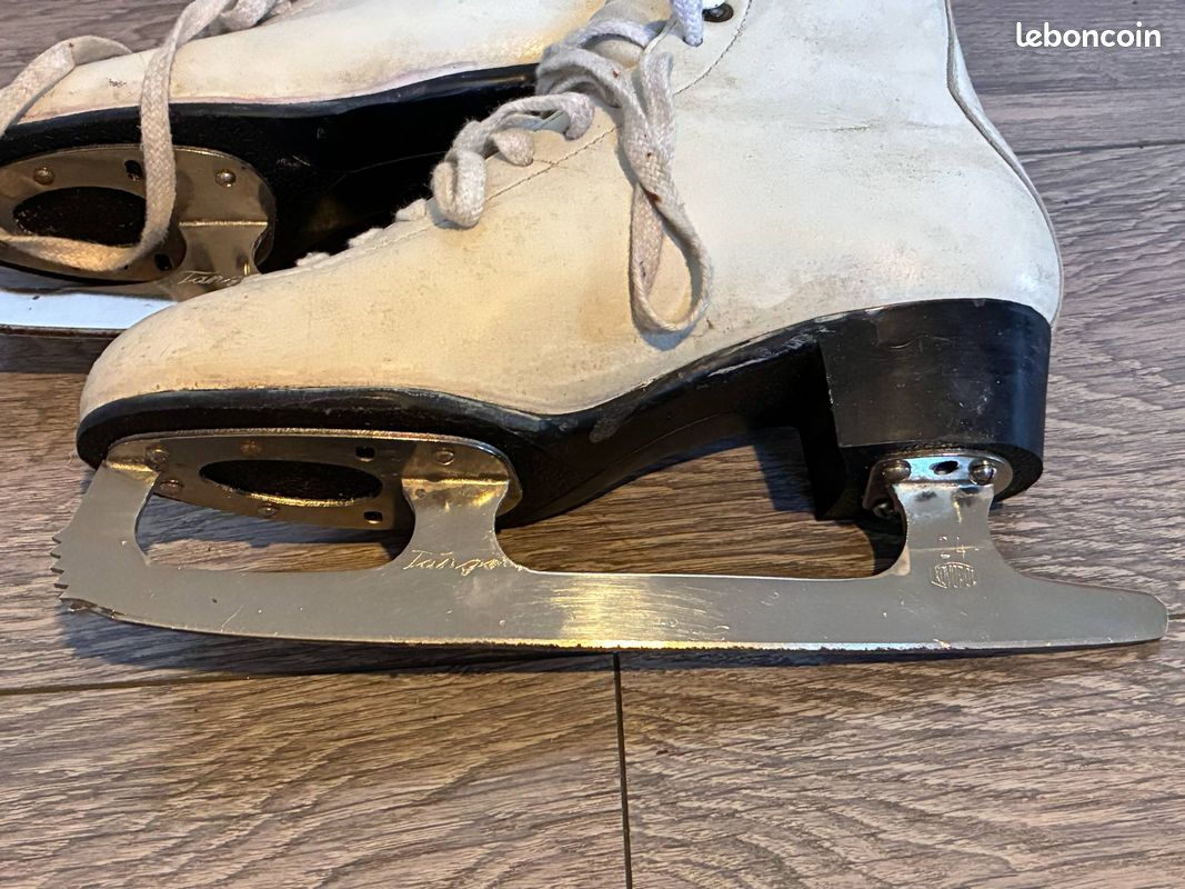 Anciens Patins à Glace Léon Payot Chamonix - Cuir Fin - Taille 43 Env. - Déco Chalet