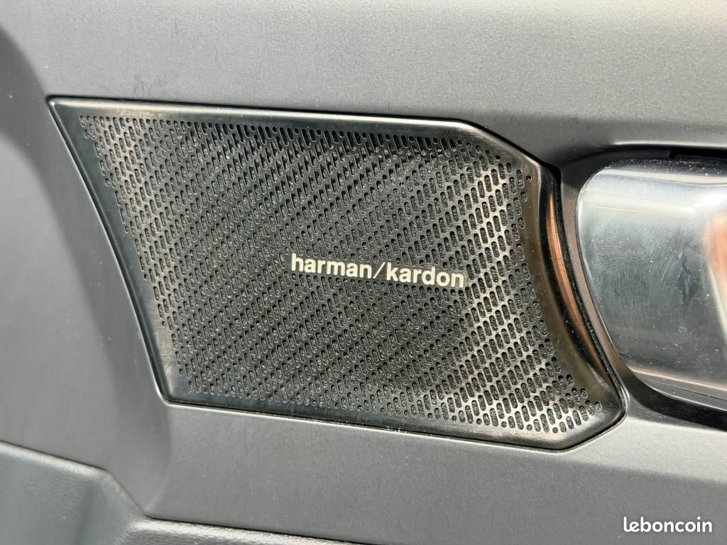 VOLVO XC40 D4 AWD 190 ch Geartronic R-Design- Toit ouvrant- Harman/Kardon- Keyless (image 14)