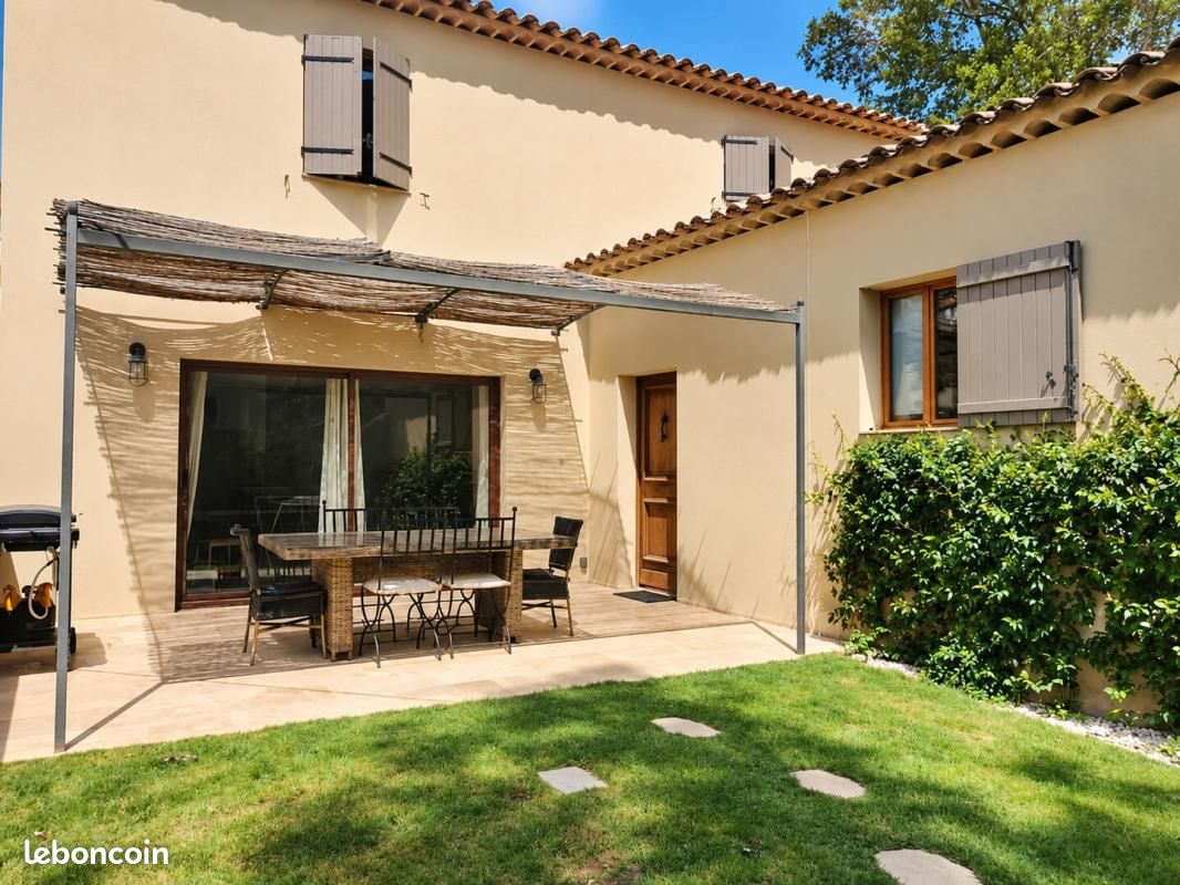 Maison 5 pièces 155 m² · à Lauris · 155 m² · 420 000 €
